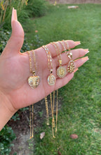 Load image into Gallery viewer, Oval Virgenctita Necklace