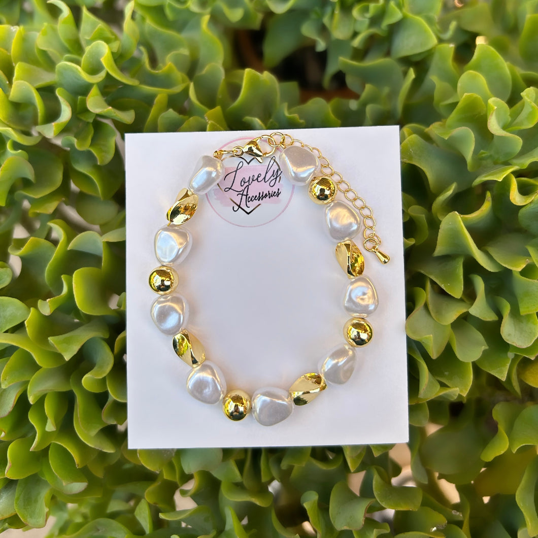 Pearl Gold Bracelet ✨