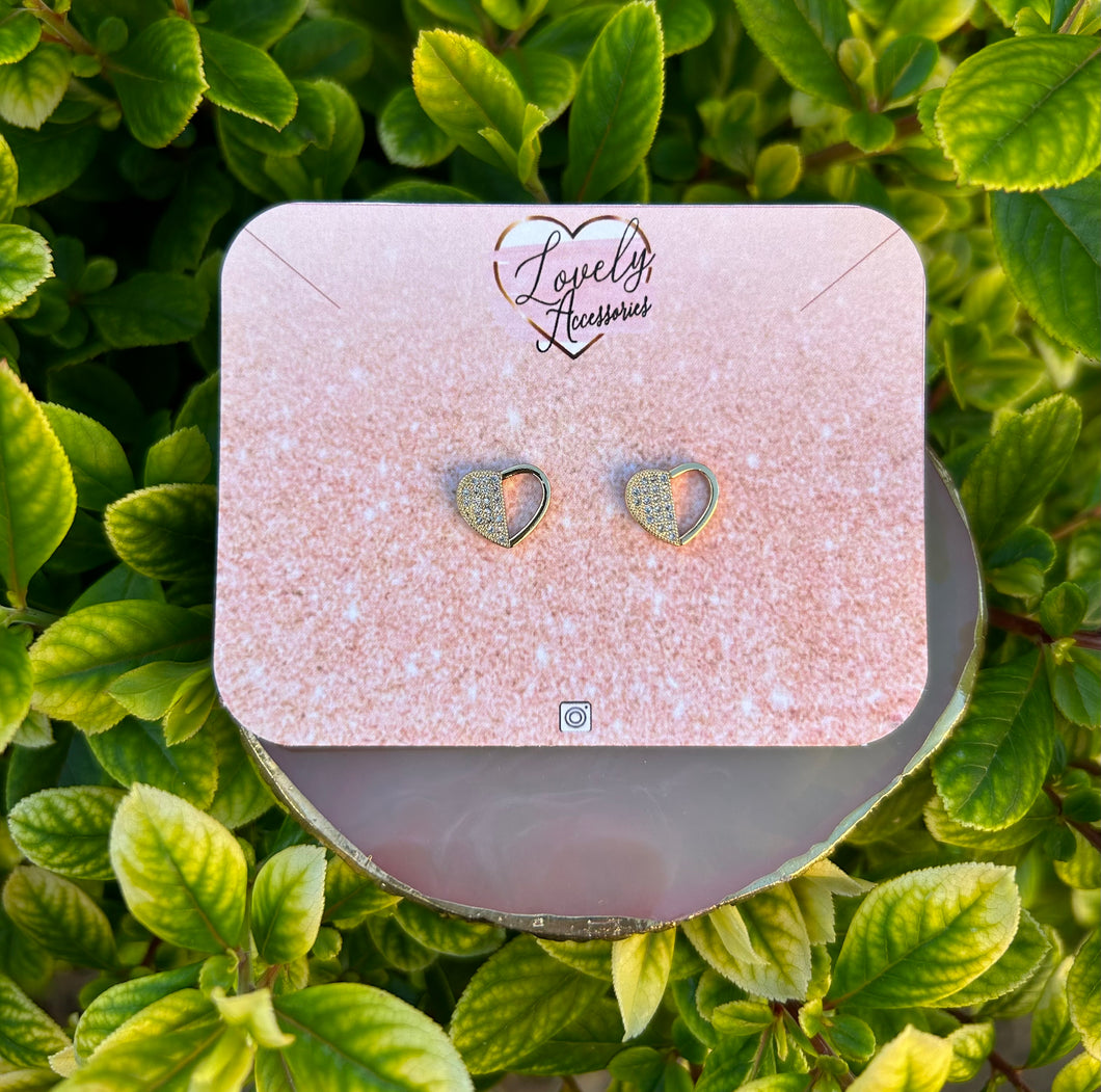 Heart Small Earrings ✨🤍✨