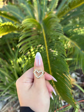 Load image into Gallery viewer, Pearl Heart Ring ✨🤍✨
