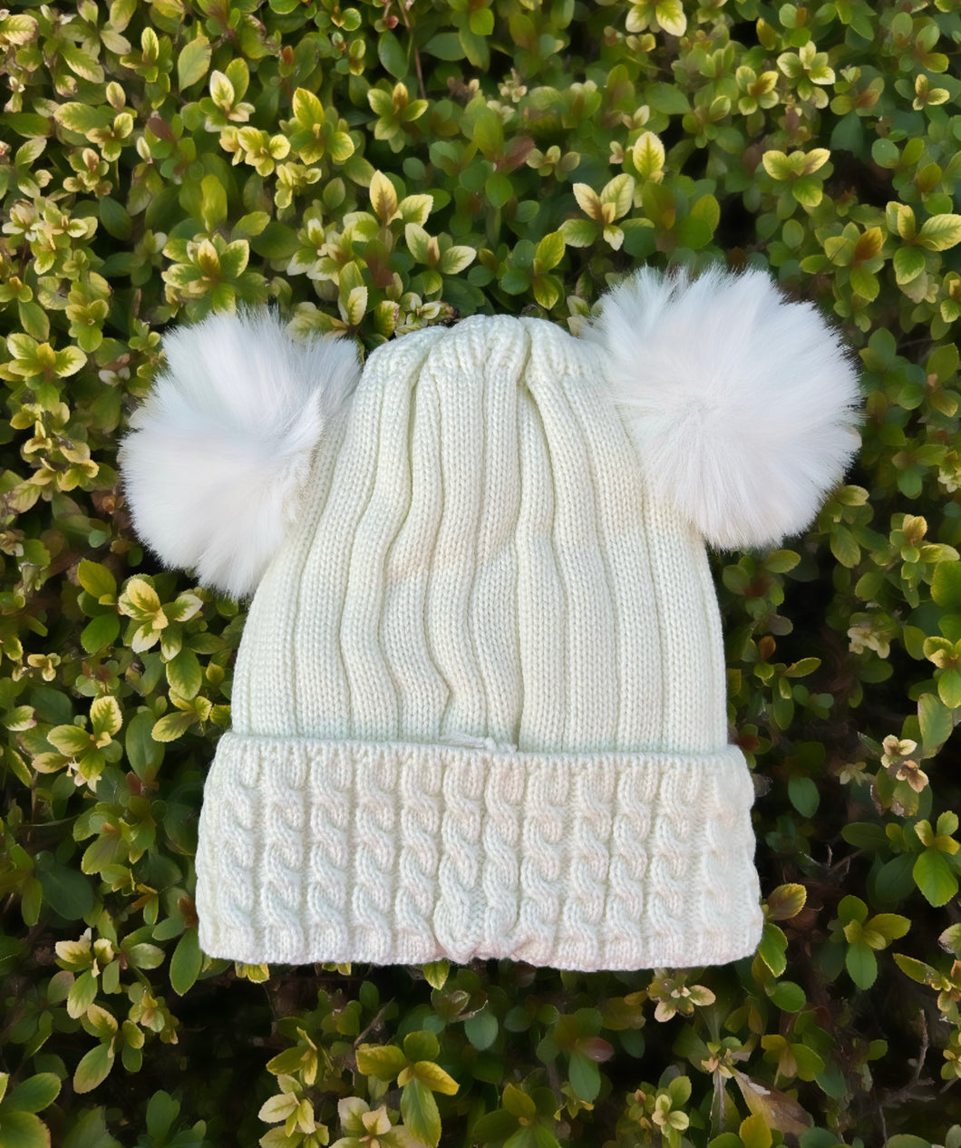 Little Girl Pom Pom Beanie 👧🏻