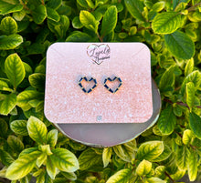 Load image into Gallery viewer, Diamond Heart Earrings ✨💙✨
