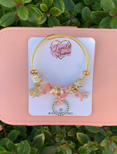 Load image into Gallery viewer, Flower Pink Charm Bracelet 🌸🤍
