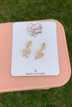 Load image into Gallery viewer, Snake Earrings 🐍
