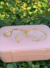 Load image into Gallery viewer, Ve Snake Cuff Bracelet✨🐍✨
