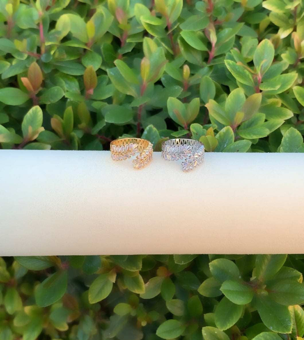 Crystal Ivy Ring ✨
