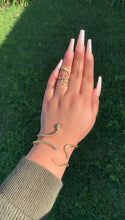Load image into Gallery viewer, Ve Snake Cuff Bracelet✨🐍✨

