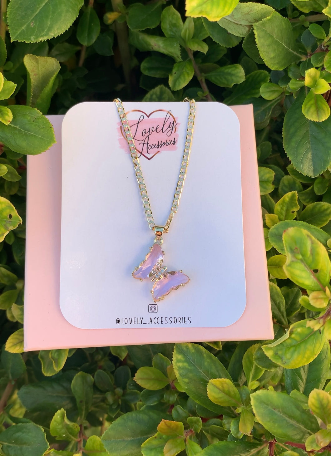 Pink Glass Butterfly Necklace✨🦋✨