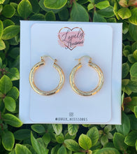 Load image into Gallery viewer, Wavy Hoops 🌊
