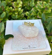 Load image into Gallery viewer, Lo Heart Ring ✨🤍✨
