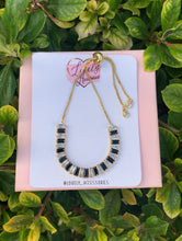 Load image into Gallery viewer, Black/White Crystal Bracelet
